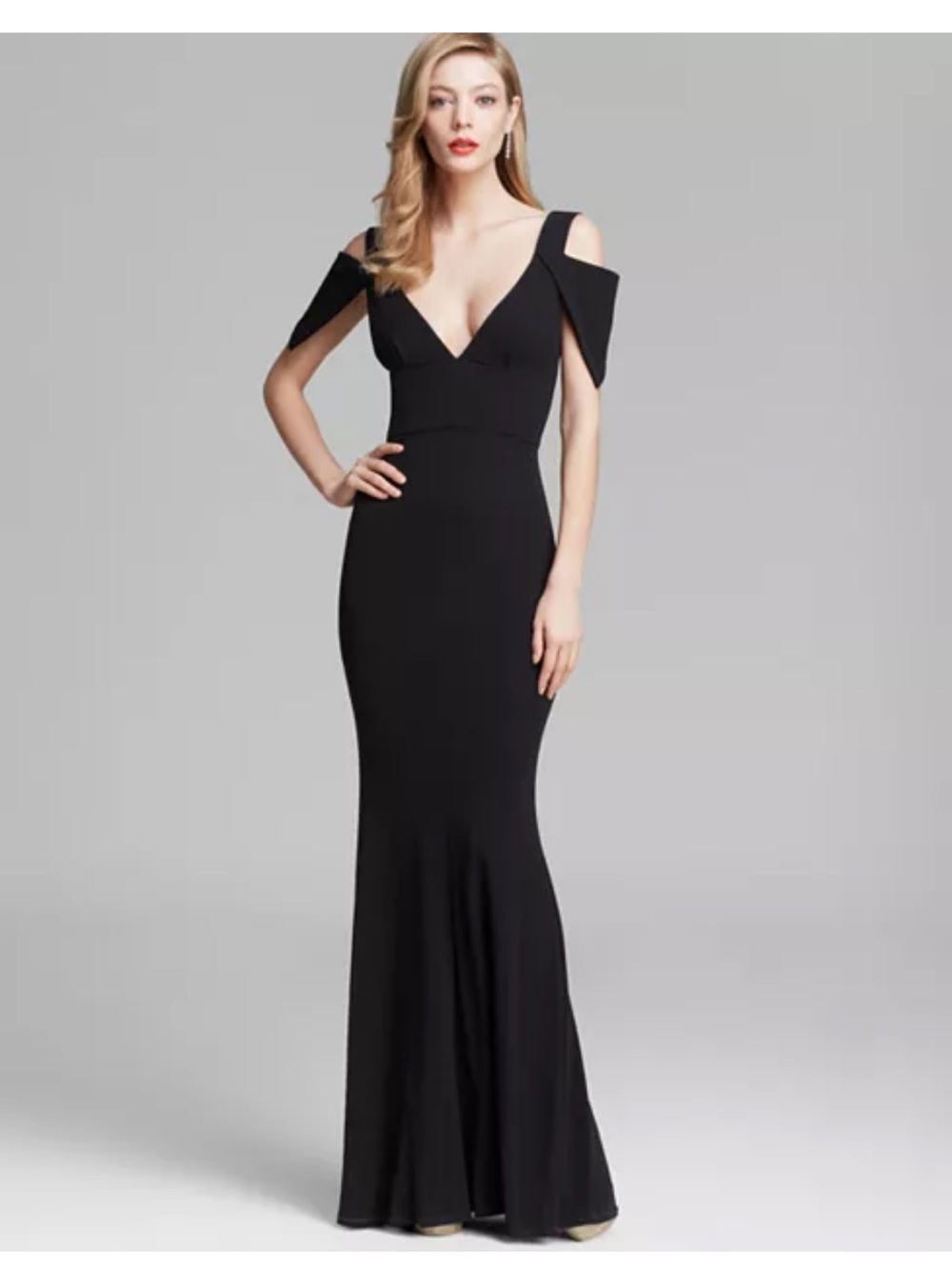 Glamazon Black One-Shoulder V-Neck Evening Gown